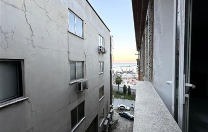 C21 UZMAN'DAN MEYDAN'IN KALBİN'DE 2+1 KİRALIK DİRE