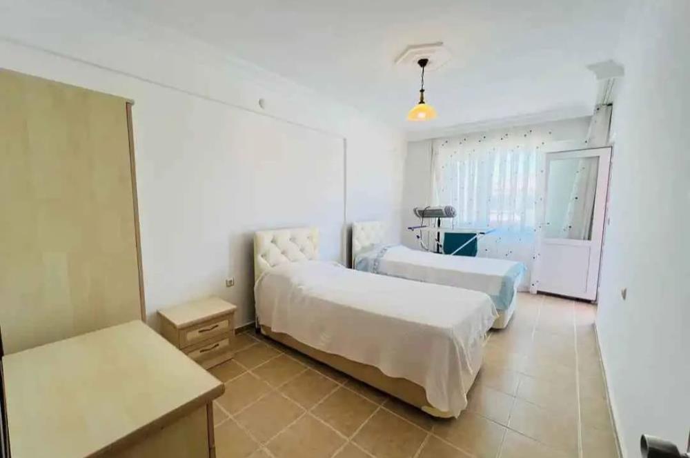 DENİZE SIFIR SİTEDE SATILIK 3+1 EŞYALI VİLLA