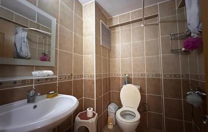 DENİZE SIFIR SİTEDE SATILIK 3+1 EŞYALI VİLLA