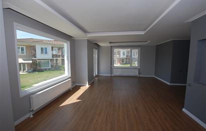 Uskumruköy Elit Site'de Şerefiyesi Yüksek Satılık İkiz Villa