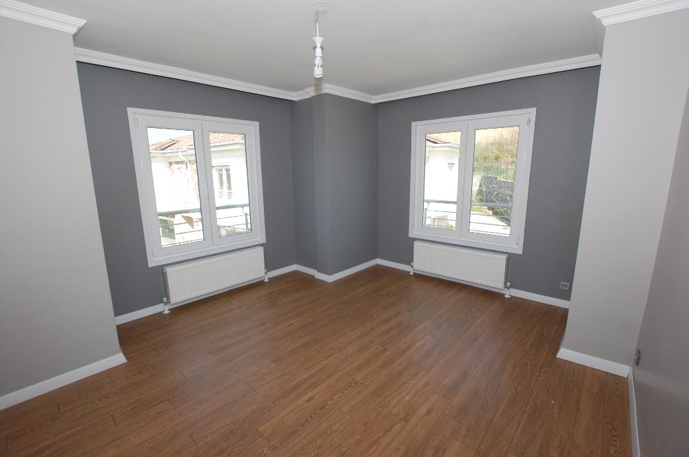 Uskumruköy Elit Site'de Şerefiyesi Yüksek Satılık İkiz Villa