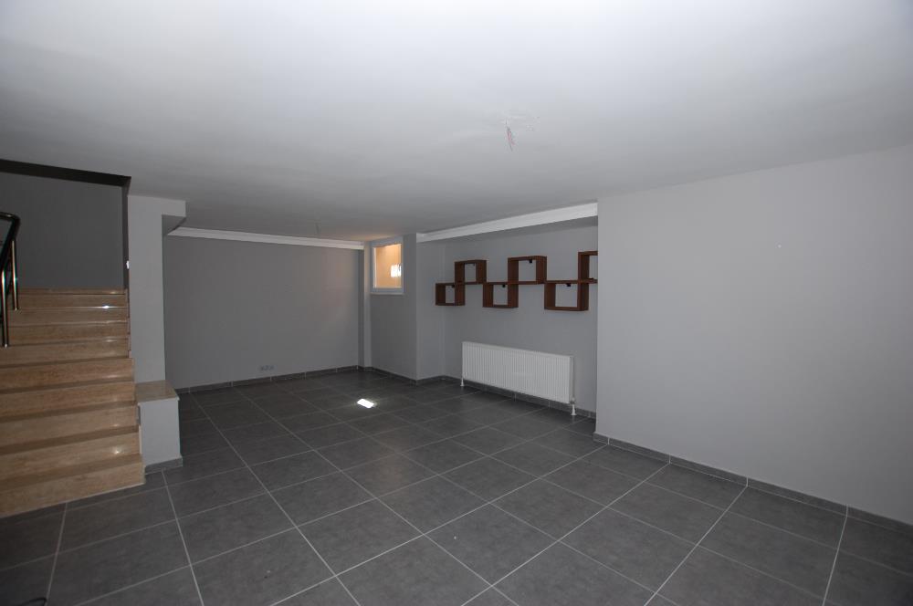 Uskumruköy Elit Site'de Şerefiyesi Yüksek Satılık İkiz Villa