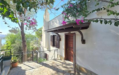 Bodrum-Bitez 3+1 deniz manzaralı satılık dubleks villa