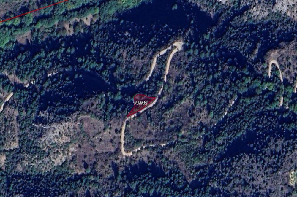 BURSA KELES'TE YOLA CEPHE YATIRIMLIK SATILIK TARLA