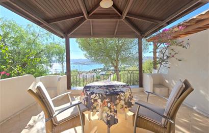 Bodrum-Bitez 3+1 deniz manzaralı satılık dubleks villa