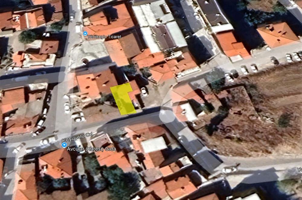 C 21 Bal dan Balıkesir Bigadiç te Satılık Kerpiç Ev