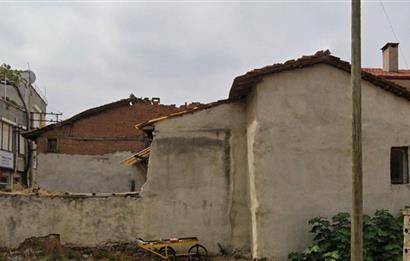 C 21 Bal dan Balıkesir Bigadiç te Satılık Kerpiç Ev