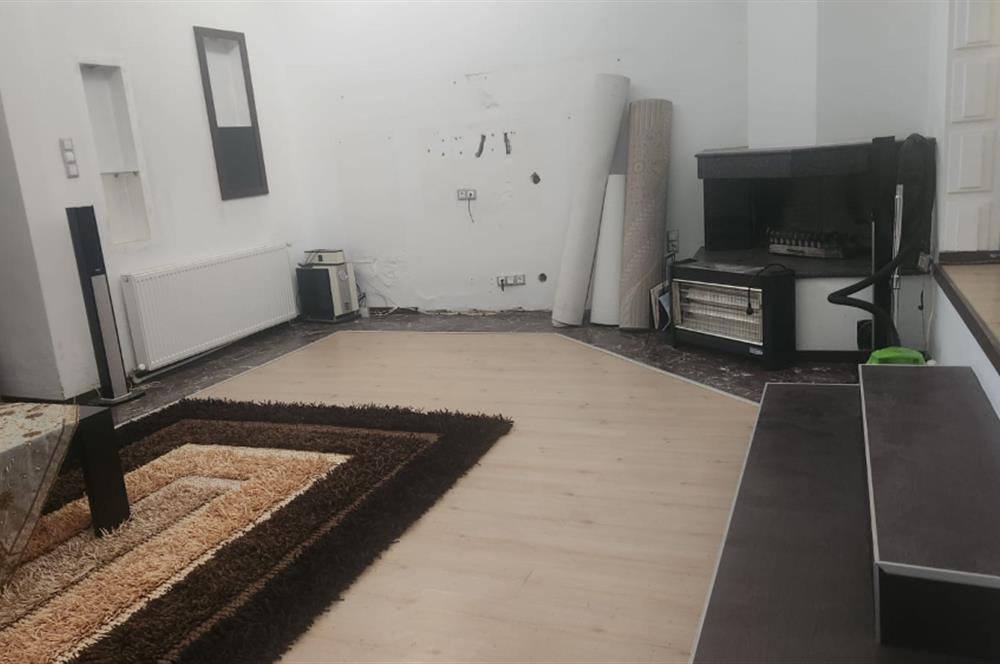 Şirinköy Sitesinde 5+1 Sauna ve Kış Bahçeli Lüx triplex villa 