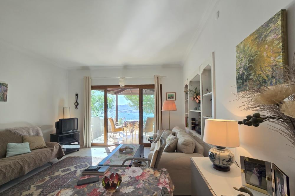 Bodrum-Bitez 3+1 deniz manzaralı satılık dubleks villa