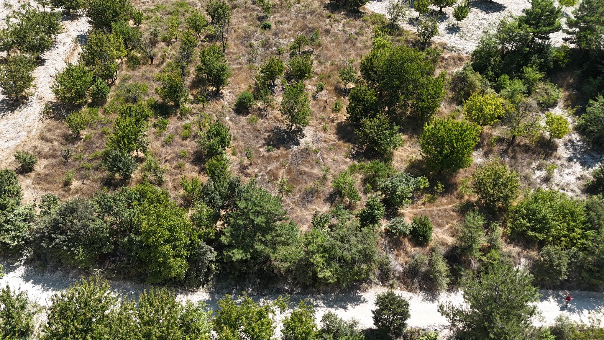 BURSA KELES'TE YOLA CEPHE YATIRIMLIK SATILIK ARSA