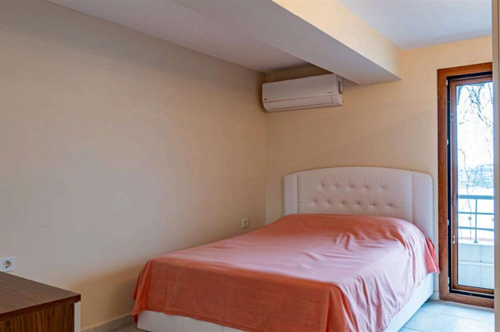 BODRUM YALIKAVAK'TA DENİZ MANZARALI KİRALIK 2+1 DAİRE