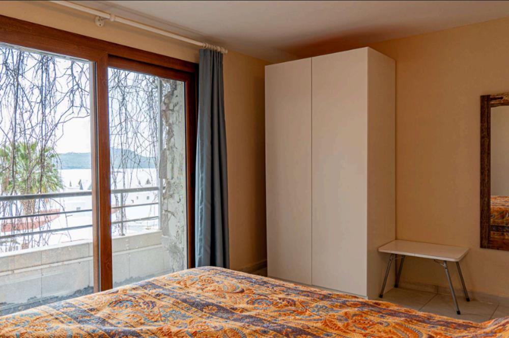 BODRUM YALIKAVAK'TA DENİZ MANZARALI KİRALIK 2+1 DAİRE