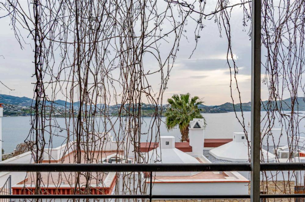 BODRUM YALIKAVAK'TA DENİZ MANZARALI KİRALIK 2+1 DAİRE