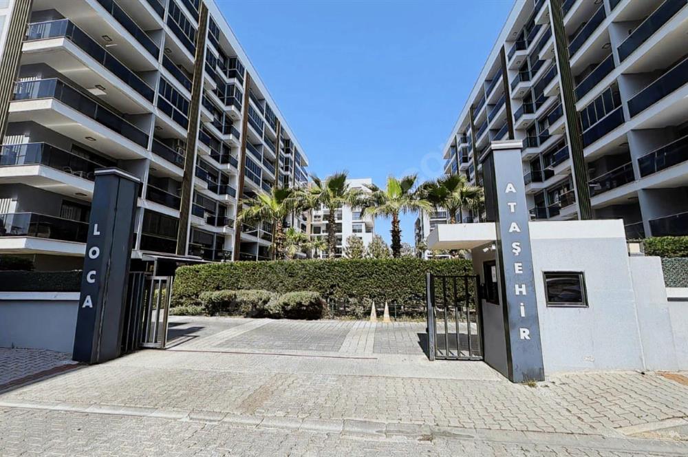 Ataşehir Loca Sitesinde Havuz Manzaralı 3+1 