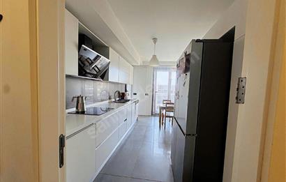 Ataşehir Loca Sitesinde Havuz Manzaralı 3+1 