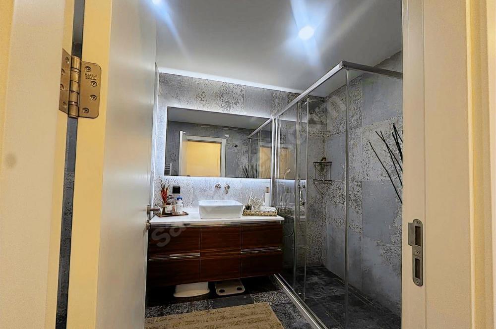 Ataşehir Loca Sitesinde Havuz Manzaralı 3+1 