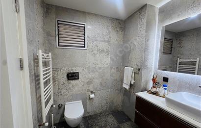 Ataşehir Loca Sitesinde Havuz Manzaralı 3+1 