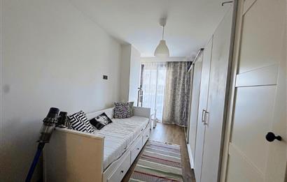 Ataşehir Loca Sitesinde Havuz Manzaralı 3+1 