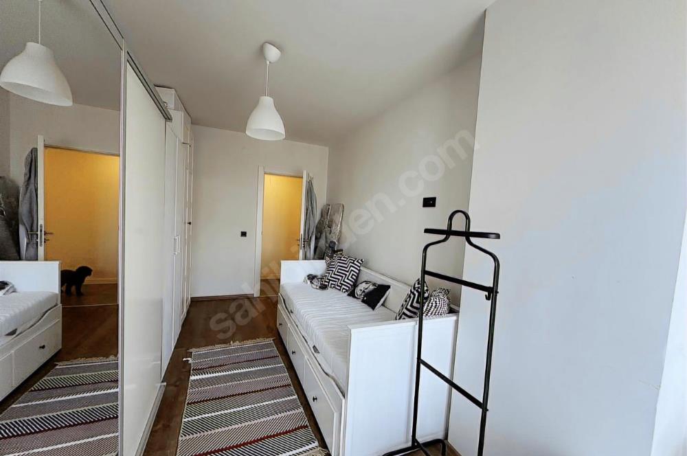 Ataşehir Loca Sitesinde Havuz Manzaralı 3+1 