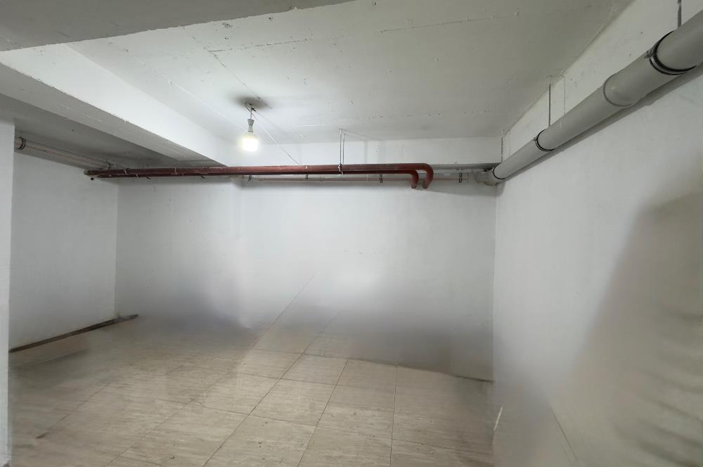 KAYIŞDAĞI CADDESİNE 2.BİNADA KİRALIK DÜKKAN