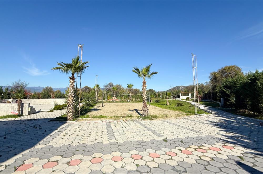 C21 BAL'DAN BURHANİYE KIZIKLI MAH 4312M2 AÇIK ALANA SAHİP SATILIK OTEL.