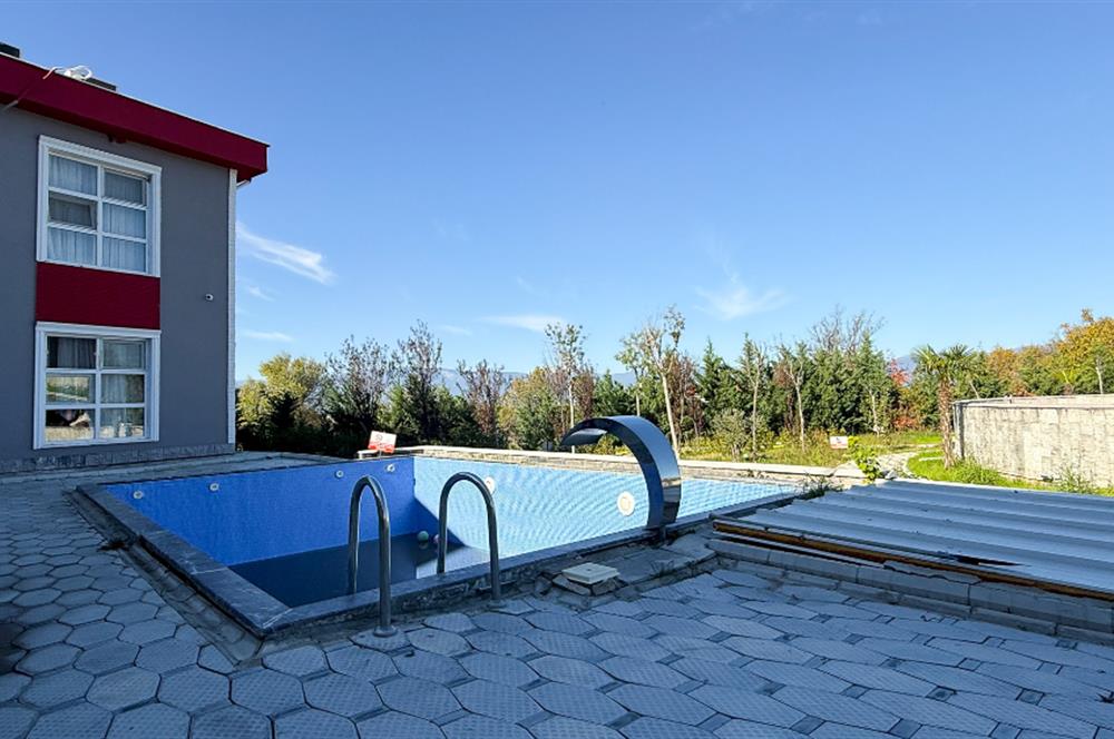 C21 BAL'DAN BURHANİYE KIZIKLI MAH 4312M2 AÇIK ALANA SAHİP SATILIK OTEL.