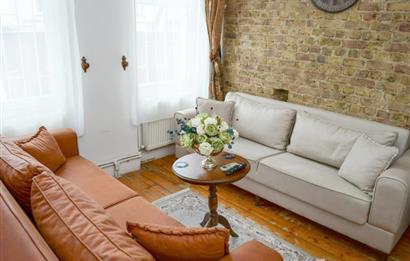 BEYOĞLU, GALATA KULESİNİN YANINDA SATILIK 2 + 1 DAİRE