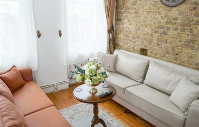 BEYOĞLU, GALATA KULESİNİN YANINDA SATILIK 2 + 1 DAİRE