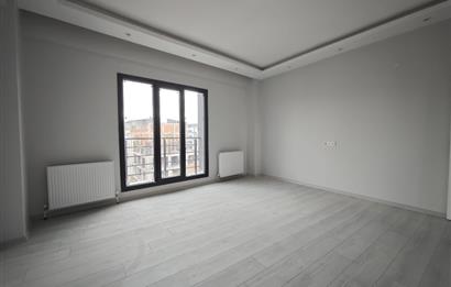 CENTRUY 21 BAL'DAN  ALİ HİKMET PAŞA  MAHALLESİNDE  SATILIK 3+1 DAİRE 