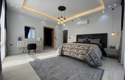 AKBÜKTE TAM MÜSTAKİL FULL EŞYALI 4+1 HAVUZLU VİLLA