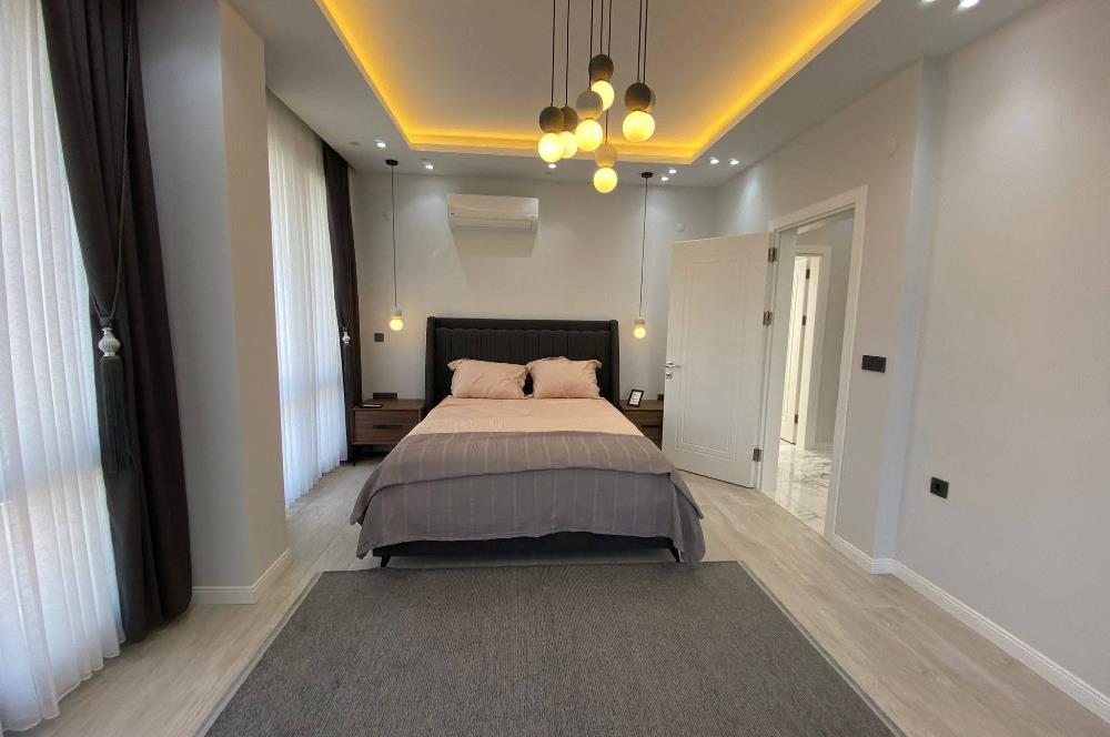 AKBÜKTE TAM MÜSTAKİL FULL EŞYALI 4+1 HAVUZLU VİLLA