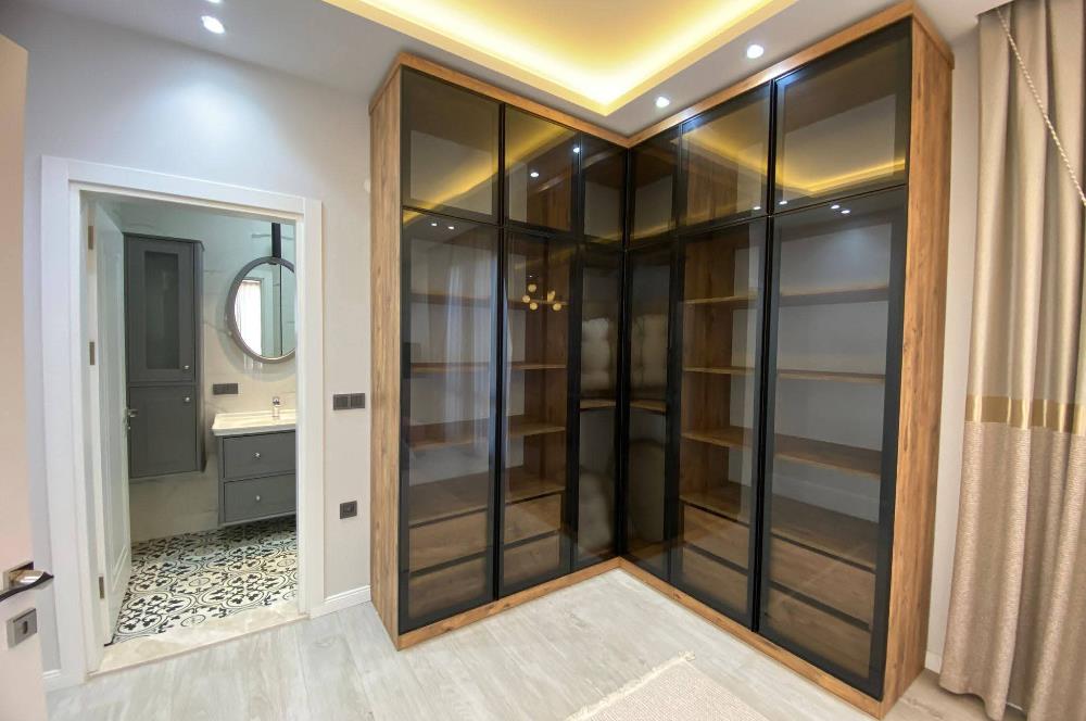 AKBÜKTE TAM MÜSTAKİL FULL EŞYALI 4+1 HAVUZLU VİLLA