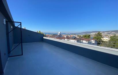 AKBÜKTE TAM MÜSTAKİL FULL EŞYALI 4+1 HAVUZLU VİLLA