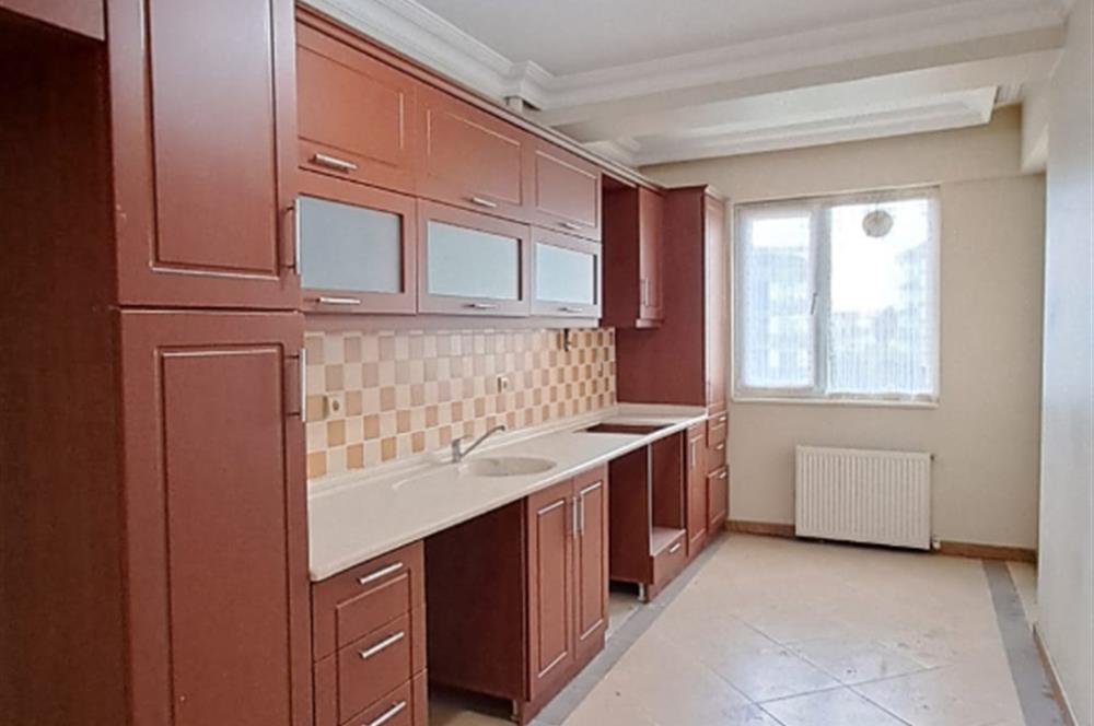 BÜYÜKÇEKMECE PINARTEPEDE ÇOK GENİŞ 3+1 DENİZ MANZARALI SATILIK