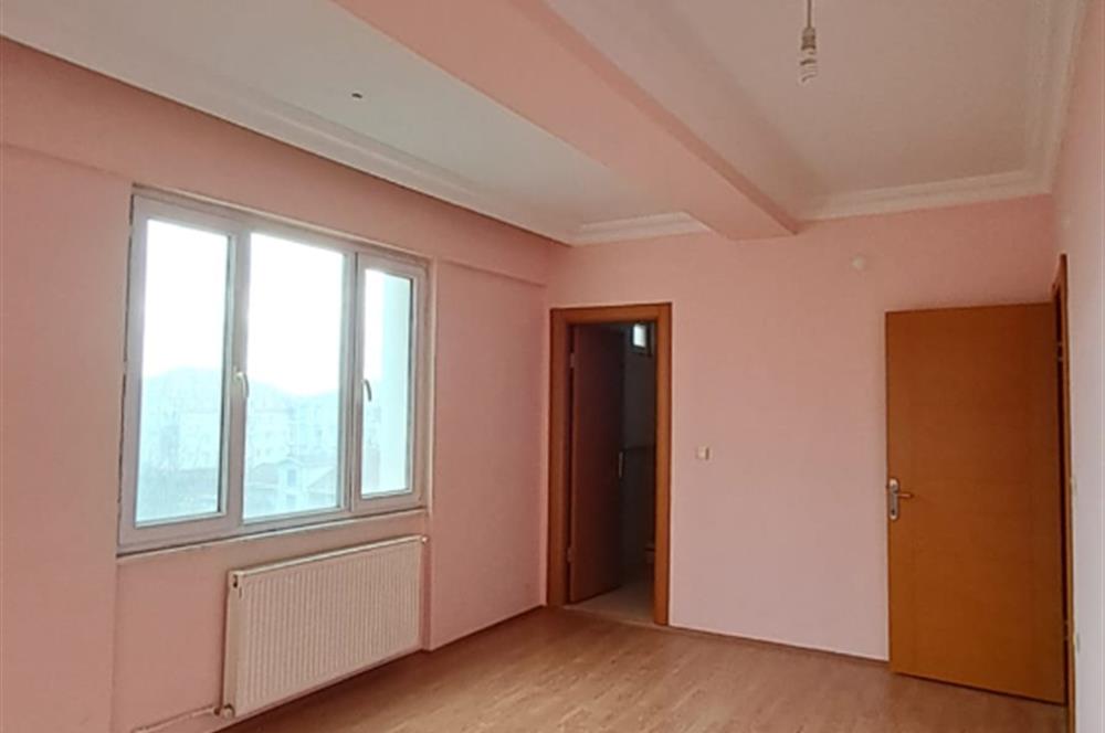 BÜYÜKÇEKMECE PINARTEPEDE ÇOK GENİŞ 3+1 DENİZ MANZARALI SATILIK