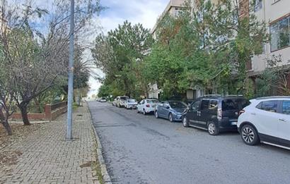 SELİMPAŞADA DENİZE SIFIR SİTEDE 2+1 SATILIK ARA KAT DAİRE