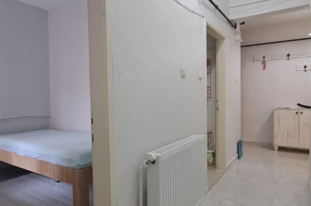 SELİMPAŞADA DENİZE SIFIR SİTEDE 2+1 SATILIK ARA KAT DAİRE