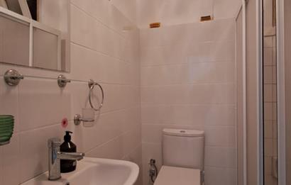 SELİMPAŞADA DENİZE SIFIR SİTEDE 2+1 SATILIK ARA KAT DAİRE