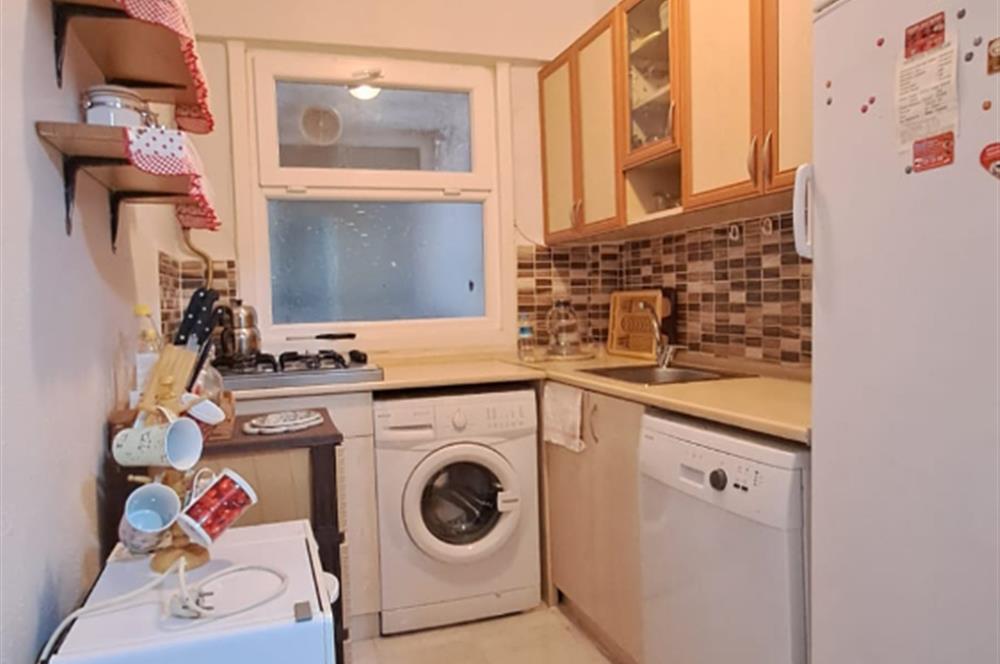 SELİMPAŞADA DENİZE SIFIR SİTEDE 2+1 SATILIK ARA KAT DAİRE