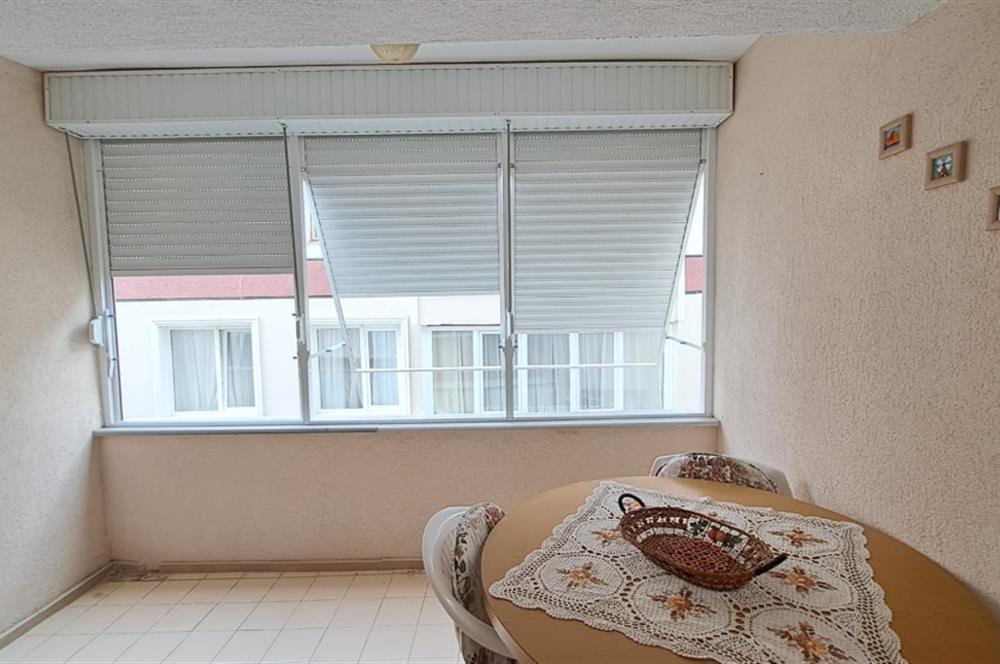 SELİMPAŞADA DENİZE SIFIR SİTEDE 2+1 SATILIK ARA KAT DAİRE