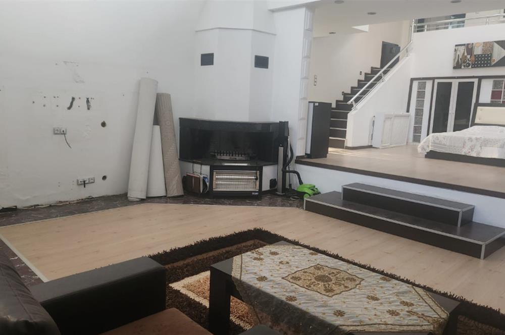 Şirinköy Sitesinde 5+1 Sauna ve Kış Bahçeli Lüx triplex villa 