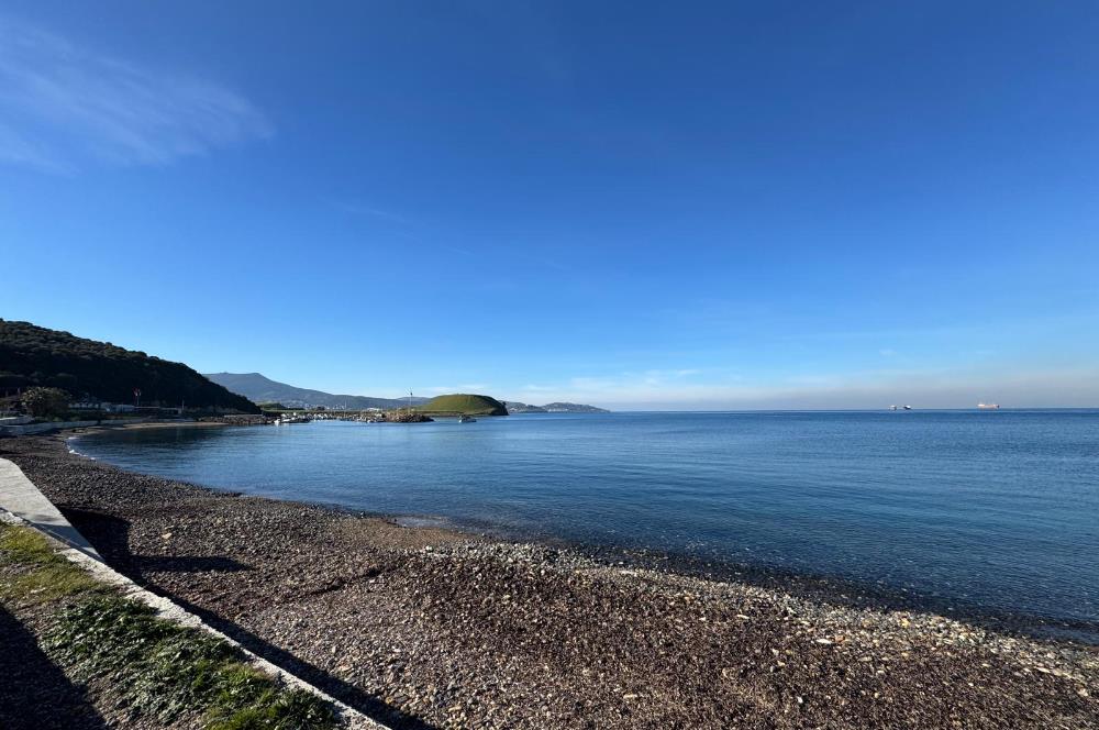 Aliağa Çakmaklı'da Site İçerisinde Kiralık 2+1 Müstakil Ev