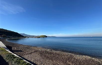 Aliağa Çakmaklı'da Site İçerisinde Kiralık 2+1 Müstakil Ev