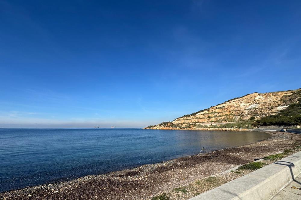 Aliağa Çakmaklı'da Site İçerisinde Kiralık 2+1 Müstakil Ev