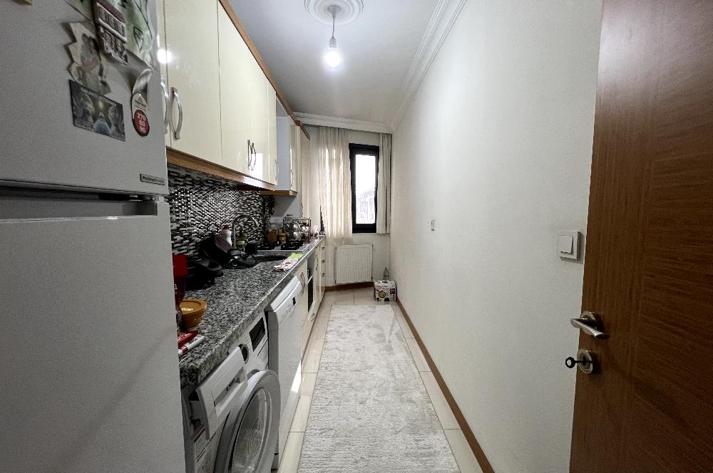 Kağıthane Çeliktepe satılık kapalı mutfaklı geniş 1+1 daire