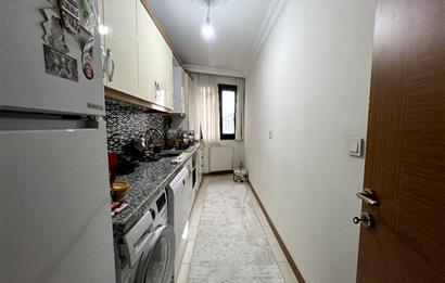 Kağıthane Çeliktepe satılık kapalı mutfaklı geniş 1+1 daire