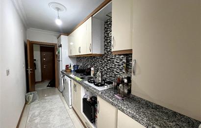 Kağıthane Çeliktepe satılık kapalı mutfaklı geniş 1+1 daire