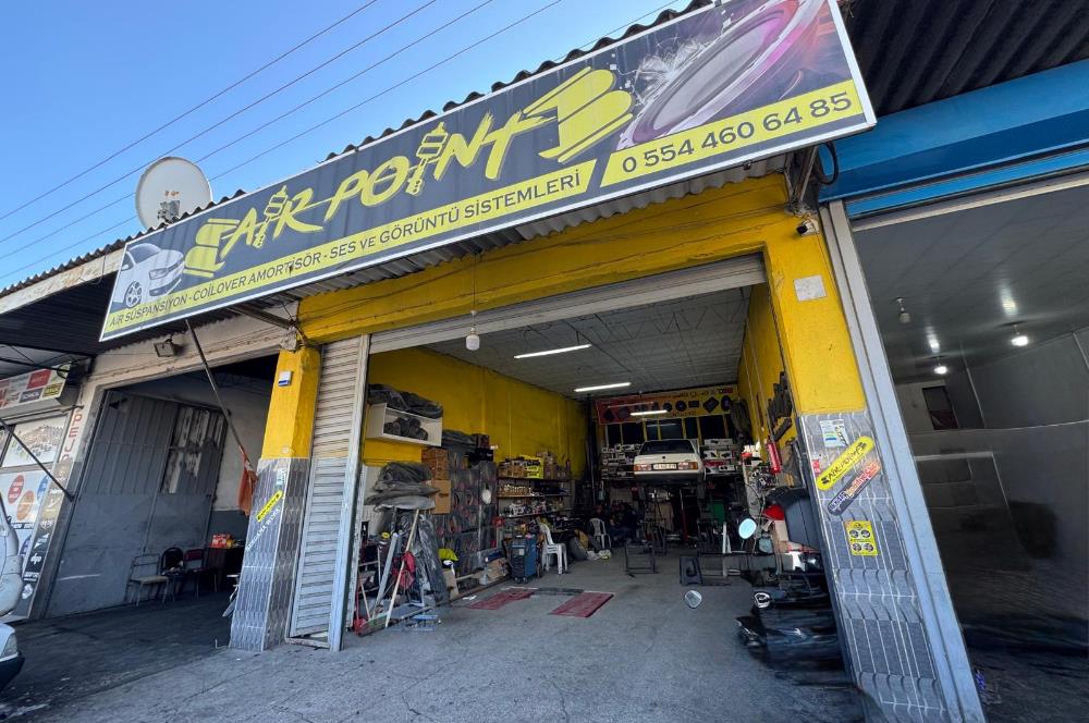 Akhisar  Sanayi Sitesi'nde Batar katlı Satılık Dükkan