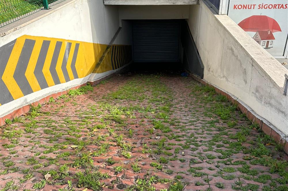 BAKIRKÖY DE SATILIK 3+1 DAİRE