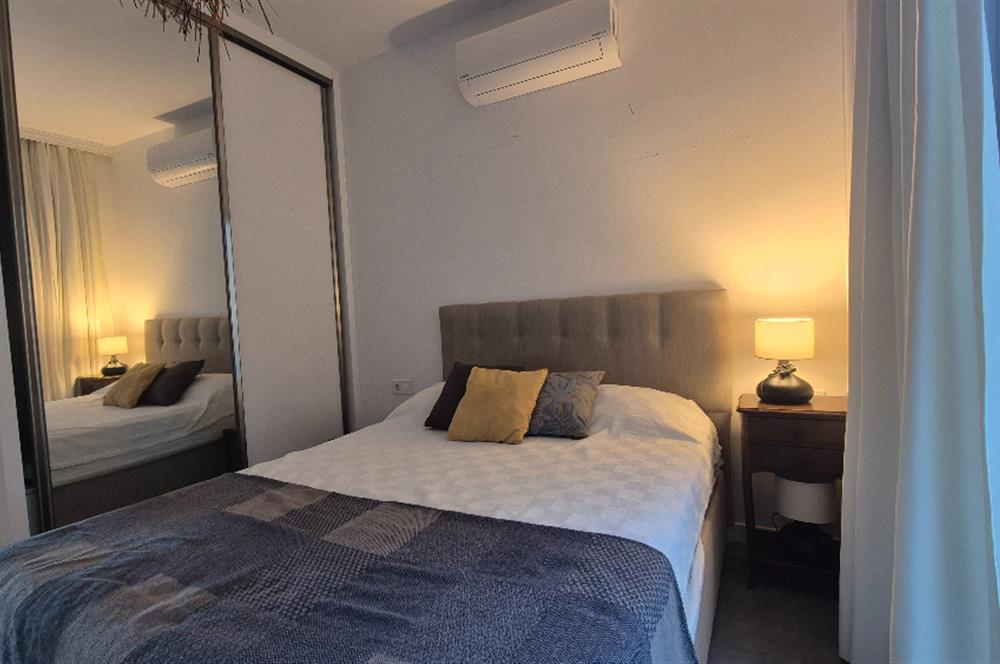 Bodrum Gündoğan Küçükbük'te Satılık 2+1 Bahçe Katı Daire